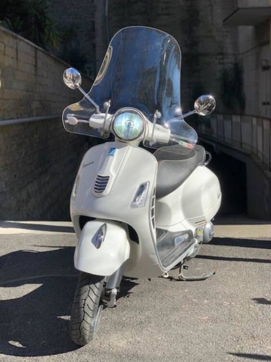 Vespa GTS 300 Super ABS usata