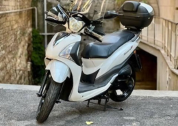 Scooter Sym Symphony ST 200 usato in vendita da Moto Capital, a Roma, zona Balduina.